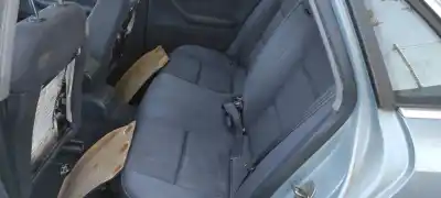 Veículo de Sucata audi a4 berlina (8e) 1.9 tdi do ano 2002 alimentado awx