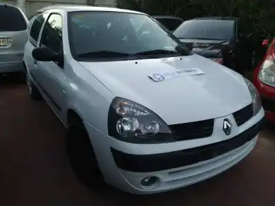 Здавання транспортного засобу RENAULT CLIO II FASE II (B/CB0) 1.2 року 2004 потужний D7F G7