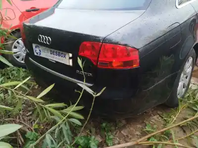 Véhicule à la ferraille audi a4 berlina (8e) 2.0 tdi 16v (103kw) de l'année 2006 alimenté bre