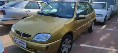 Veículo de Sucata citroen saxo 1.4 monaco do ano 2001 alimentado kfwtu3jp