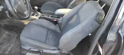 Veículo de Sucata ford focus berlina (cap) ambiente (d) do ano 2007 alimentado kkda