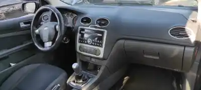 Veículo de Sucata ford focus berlina (cap) ambiente (d) do ano 2007 alimentado kkda
