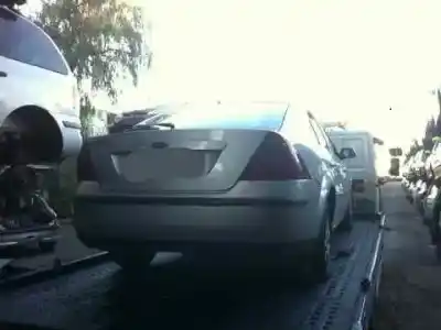 Veículo de Sucata ford mondeo berlina (ge) 2.0 tdci do ano 2001 alimentado fmba