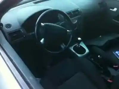 Veículo de Sucata ford mondeo berlina (ge) 2.0 tdci do ano 2001 alimentado fmba