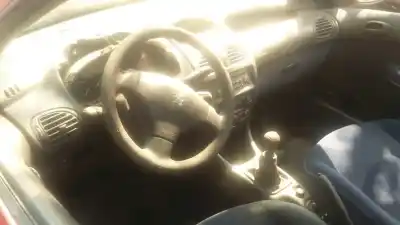 Veículo de Sucata peugeot 206 berlina x-line do ano 2003 alimentado 8hx