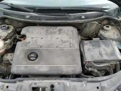 Veículo de Sucata volkswagen polo (9n1) highline do ano 2004 alimentado bby