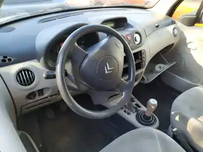 Sloopvoertuig citroen c3 1.4 hdi satisfaction van het jaar 2002 aangedreven 8hx