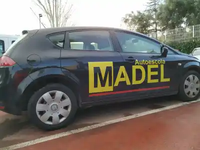 Veículo de Sucata seat leon (1p1) 1.9 tdi do ano 2006 alimentado bxe