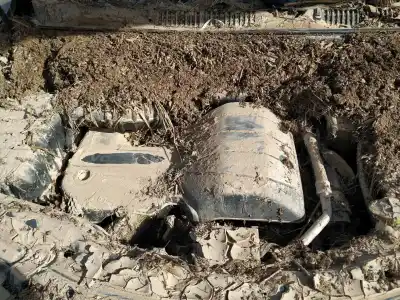 Veículo de Sucata chevrolet captiva 2.0 vcdi lt do ano 2010 alimentado z20s