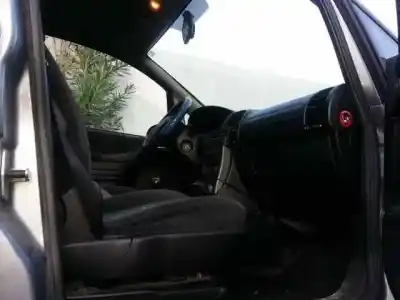 Veicolo di demolizione opel zafira a 2.0 dti dell'anno 2003 alimentato 