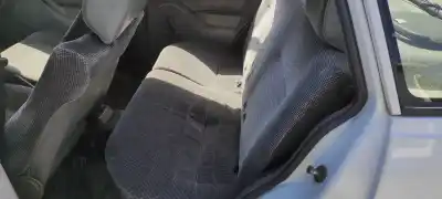 Véhicule à la ferraille opel kadett d básico berlina de l'année 1988 alimenté 16sv