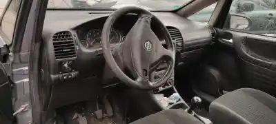 Scrapping Vehicle opel zafira a blue line of the year 2004 powered y22dtr