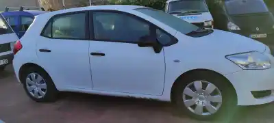 Veículo de Sucata toyota auris luna+ do ano 2008 alimentado 1ndtv