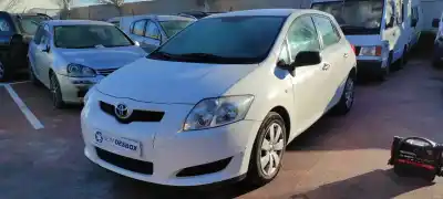 Veículo de Sucata toyota auris luna+ do ano 2008 alimentado 1ndtv