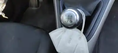 Veículo de Sucata toyota auris luna+ do ano 2008 alimentado 1ndtv