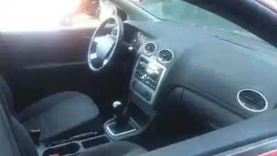 Veículo de Sucata ford focus berlina (cap) ghia do ano 2005 alimentado g8da