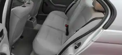 Véhicule à la ferraille bmw serie 3 berlina (e46) 320d de l'année 2002 alimenté d-204d4