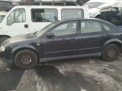 Veículo de Sucata audi a4 berlina (8e) 1.9 tdi (96kw) do ano 2002 alimentado awx