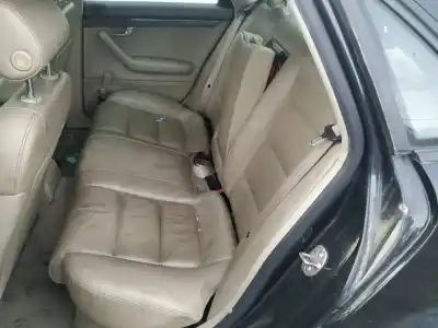 Veículo de Sucata audi a4 berlina (8e) 1.9 tdi (96kw) do ano 2002 alimentado awx