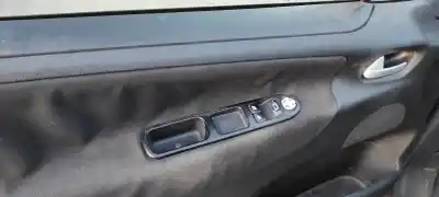 Veículo de Sucata peugeot 207 confort do ano 2011 alimentado 8hrdv4td