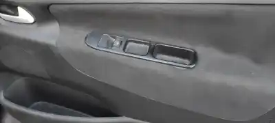 Veículo de Sucata peugeot 207 confort do ano 2011 alimentado 8hrdv4td