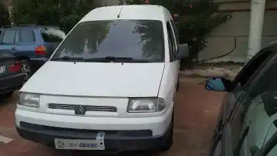 Veículo de Sucata citroen jumpy combi confort (5/6 plazas) do ano 2002 alimentado rhx