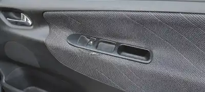 Veículo de Sucata peugeot 207 confort do ano 2008 alimentado 8fs