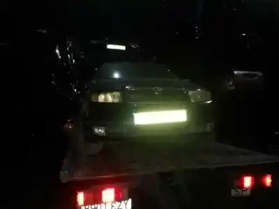 Veículo de Sucata SKODA FABIA (6Y2/6Y3) Comfort do ano 2000 alimentado AZF