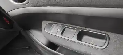 Veículo de Sucata peugeot 307 break / sw (s1) break xs do ano 2004 alimentado 9hydv6ted4