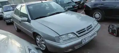 Veicolo di demolizione CITROEN XANTIA BERLINA 1.9 TD SX dell'anno 2003 alimentato DHX