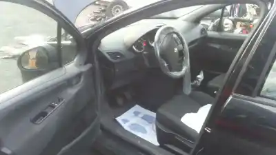 Veículo de Sucata peugeot 207 xs do ano 2007 alimentado kfvtu3a