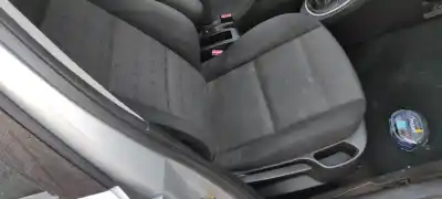 Veículo de Sucata peugeot 307 break / sw (s1) sw pack do ano 2004 alimentado 9hydv6ted4