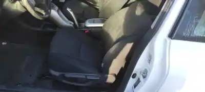 Veículo de Sucata toyota auris active do ano 2010 alimentado 1nrfe