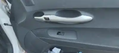 Veículo de Sucata toyota auris active do ano 2010 alimentado 1nrfe