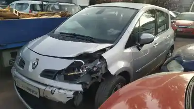 Veicolo di demolizione renault grand modus authentique dell'anno 2010 alimentato k9kt7