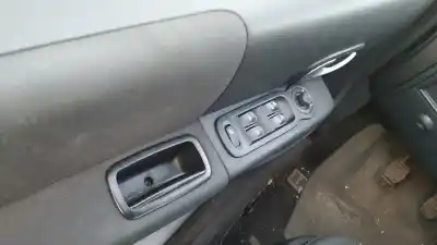 Veicolo di demolizione renault grand modus authentique dell'anno 2010 alimentato k9kt7