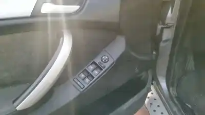 Veicolo di demolizione bmw x5 (e53) 3.0i dell'anno 2002 alimentato m54