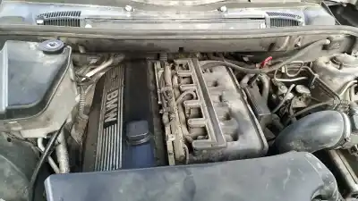 Veicolo di demolizione bmw x5 (e53) 3.0i dell'anno 2002 alimentato m54
