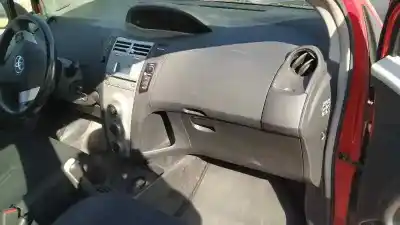 Veículo de Sucata toyota yaris (ksp9/scp9/nlp9) básico do ano 2007 alimentado 1krfe