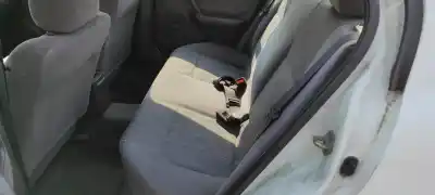 Veículo de Sucata nissan primera berlina (p11) 2.0 navigation do ano 1996 alimentado ga16