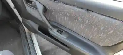 Veículo de Sucata nissan primera berlina (p11) 2.0 navigation do ano 1996 alimentado ga16