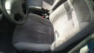 Veículo de Sucata nissan primera berlina (p11) 2.0 16v cat do ano 2003 alimentado cd20