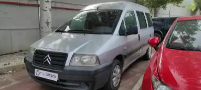 Veículo de Sucata citroen jumpy 2.0 combi confort (8/9 plazas) do ano 2005 alimentado rhz