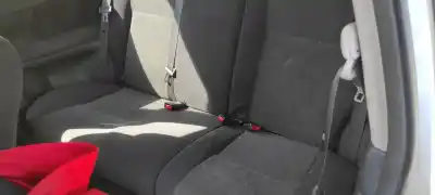 Veículo de Sucata toyota corolla (e12) 2.0 d-4d linea luna berlina do ano 2002 alimentado 1cdftv