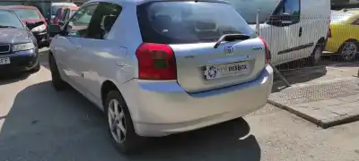 Veículo de Sucata toyota corolla (e12) 2.0 d-4d linea luna berlina do ano 2002 alimentado 1cdftv