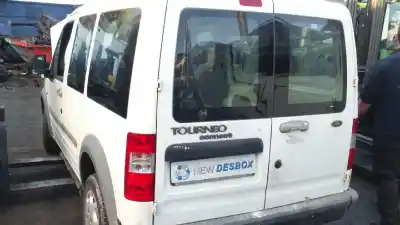 Veículo de Sucata ford tourneo connect (tc7) lx familiar do ano 2003 alimentado hcpb