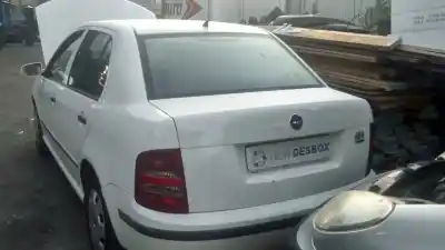 Veículo de Sucata skoda fabia (6y2/6y3) attractive do ano 2002 alimentado asy