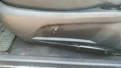 Sloopvoertuig ford mondeo berlina (ge) ambiente plus van het jaar 2006 aangedreven qjbb