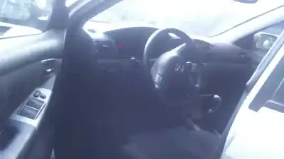 Veículo de Sucata toyota corolla (e12) 2.0 d-4d linea luna berlina do ano 2005 alimentado 1cdftv