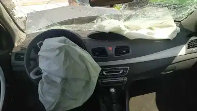 Veículo de Sucata renault fluence 1.5 dynamique [1.5 ltr. - 78 kw dci diesel] do ano 2010 alimentado k9kg8